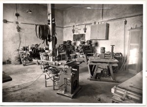 Die erste Werkstatt im Keller des Wohnhauses von  Walter Wirthwein. 