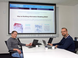 Christian Bayer (links) und Marco Hänschen sehen mit ihrer Erfahrung aus dem Maschinenbau im 3D-Laserscan interessante Einsatzmöglichkeiten. Foto: am